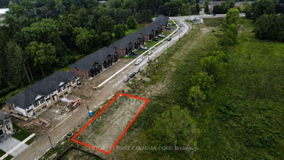 6894 HEATHWOODS Avenue • London South, ON photo 3