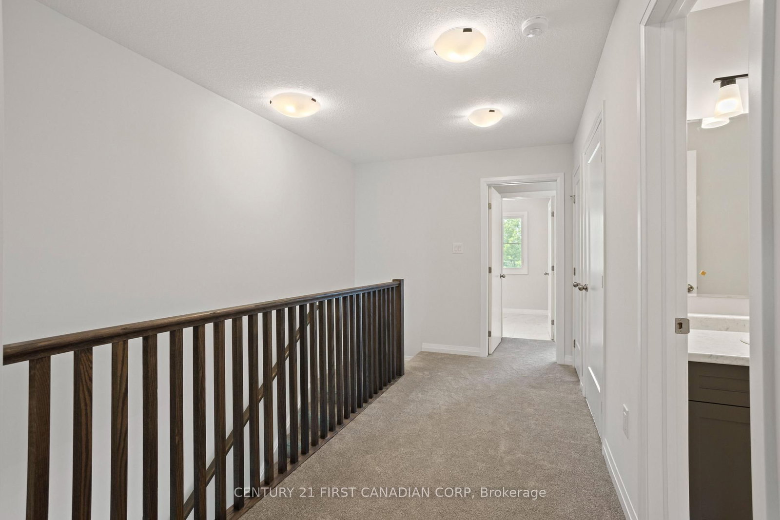 6898 HEATHWOODS Avenue • London South, ON photo 12