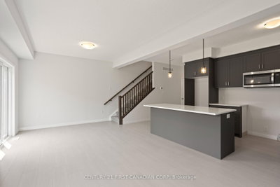 6898 HEATHWOODS Avenue • London South, ON photo 9