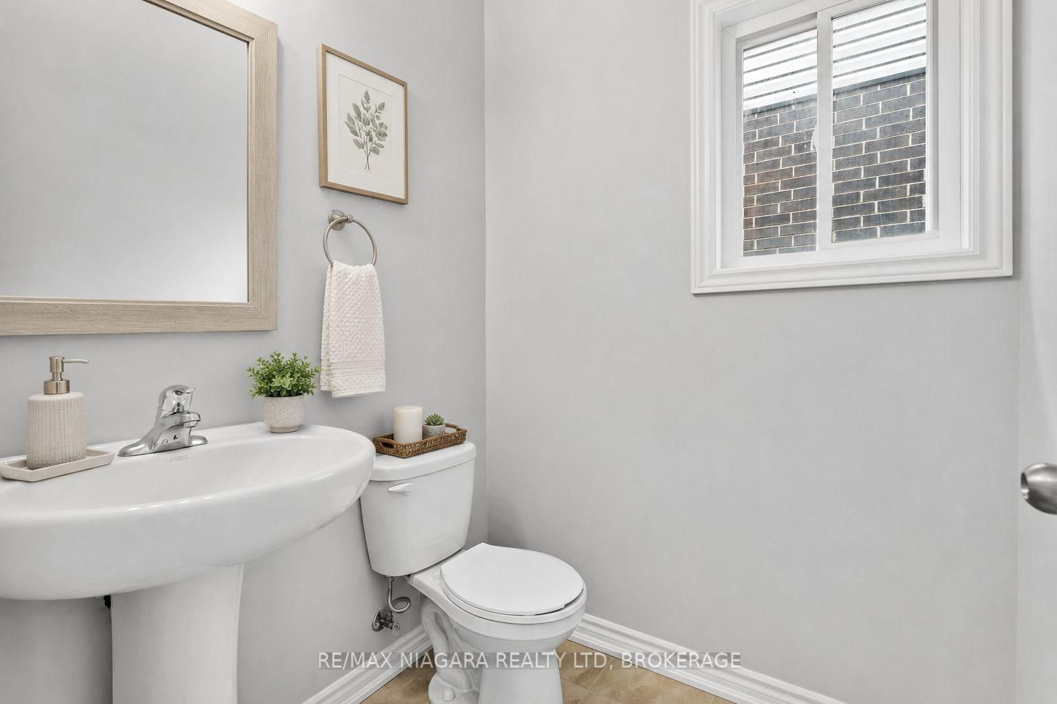 218 Wellandvale Road • Welland, ON photo 5