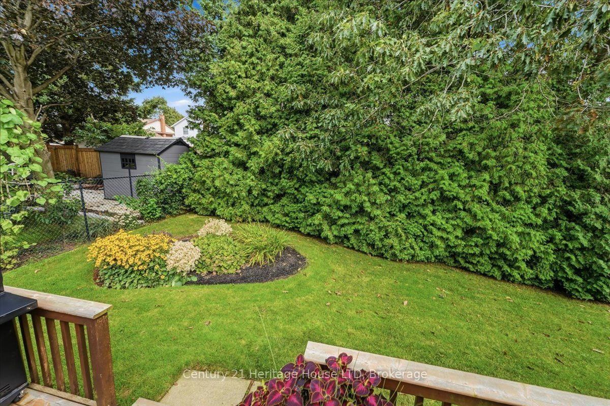 17 Oakridge Boulevard • Pelham, ON photo 39