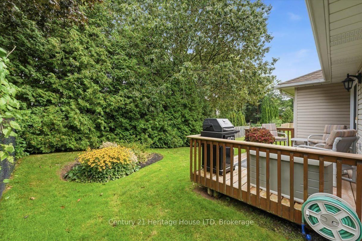 17 Oakridge Boulevard • Pelham, ON photo 41