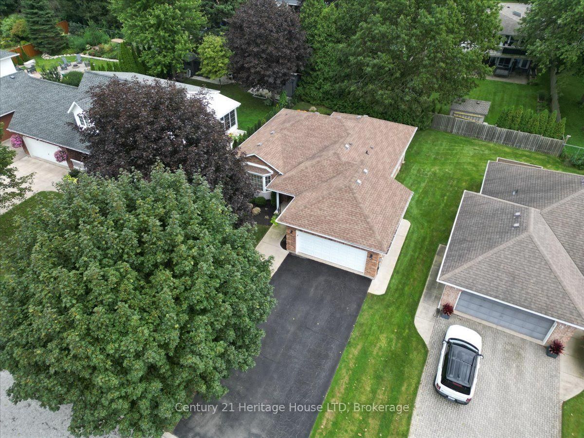 17 Oakridge Boulevard • Pelham, ON photo 47
