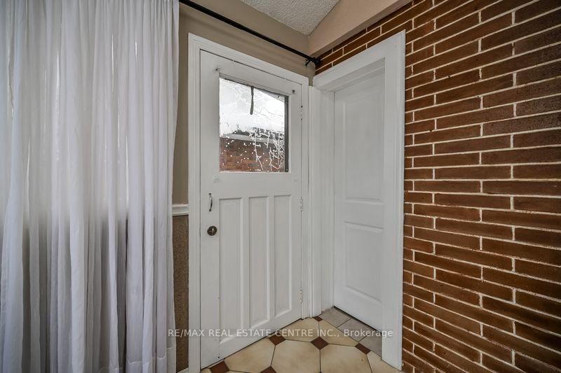 Lower Lvl - 44 Aldridge Street