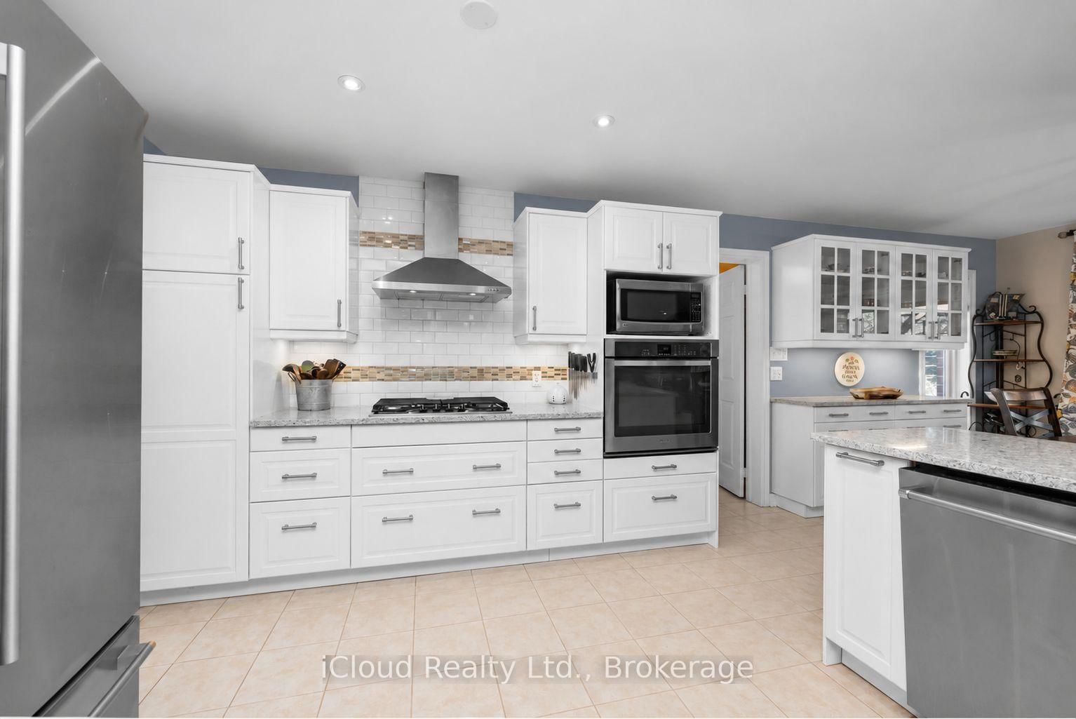 24 Mccullogh Drive • Erin, ON photo 16