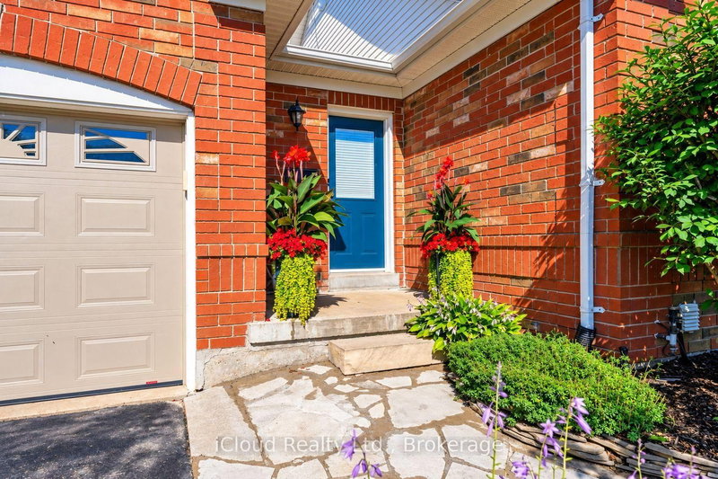 24 McCullogh Drive