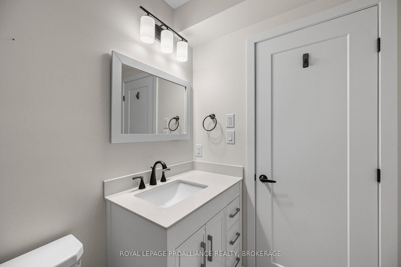 809 Development Drive • #105 • Kingston, ON photo 12