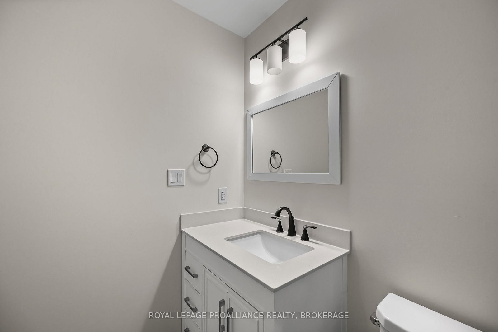 809 Development Drive • #105 • Kingston, ON photo 17