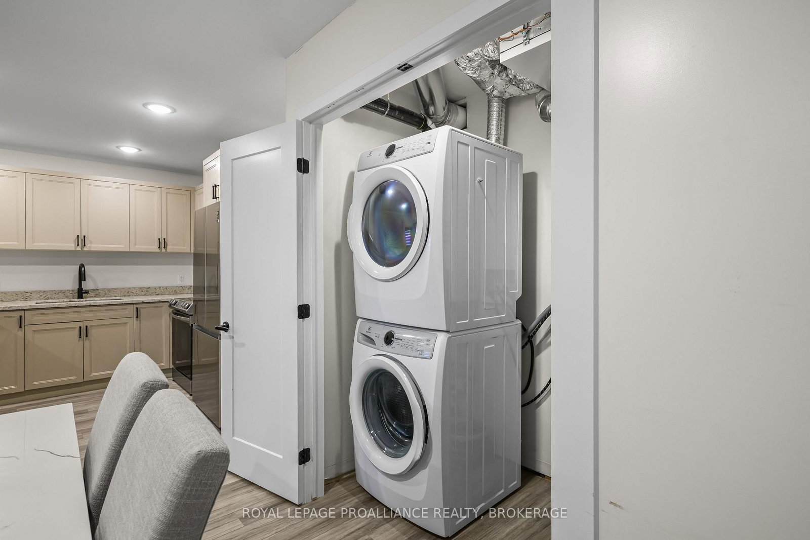 809 Development Drive • #105 • Kingston, ON photo 9
