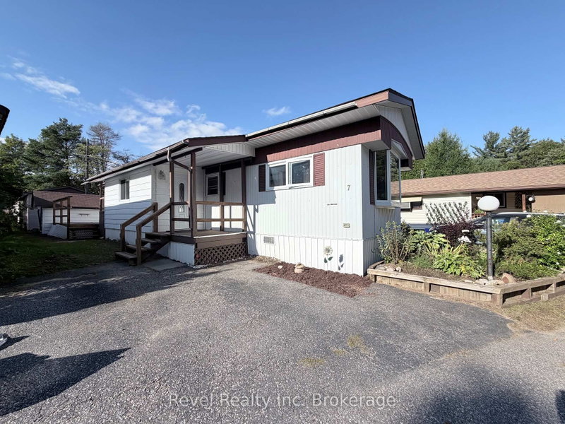 7 - 208 Little Down Lane