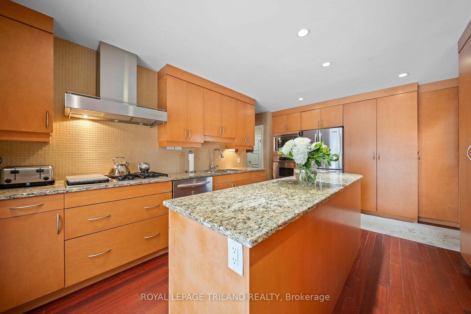 1104 The Parkway • London East, ON photo 14
