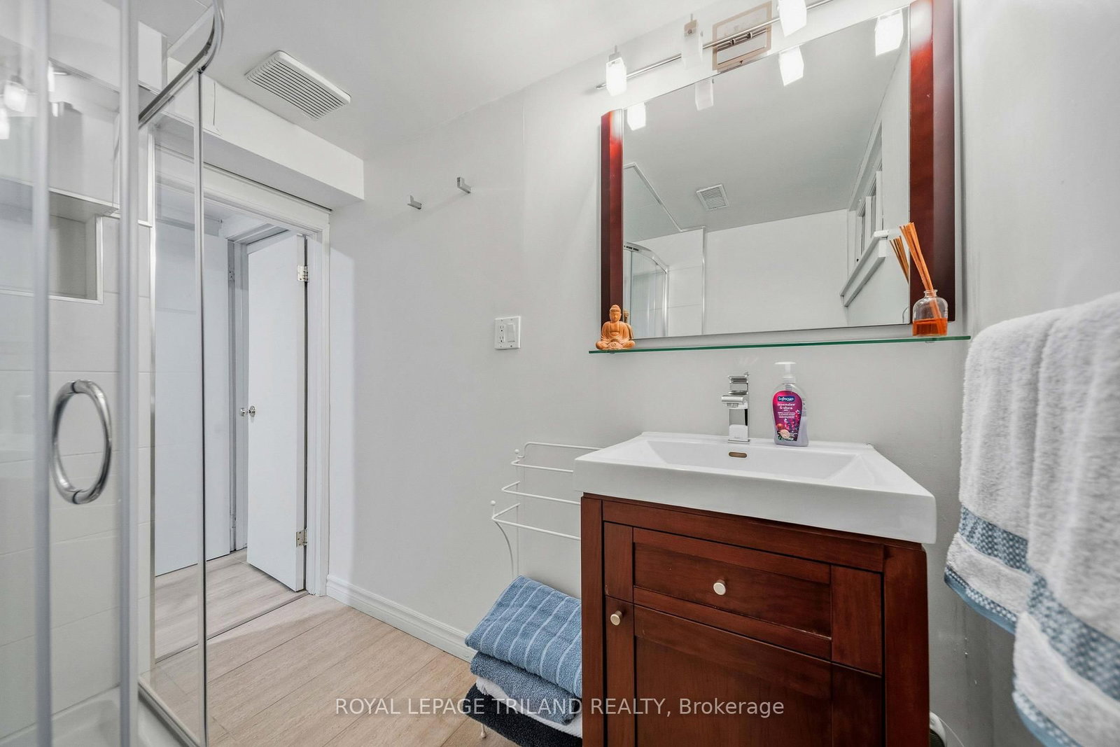1104 The Parkway • London East, ON photo 36