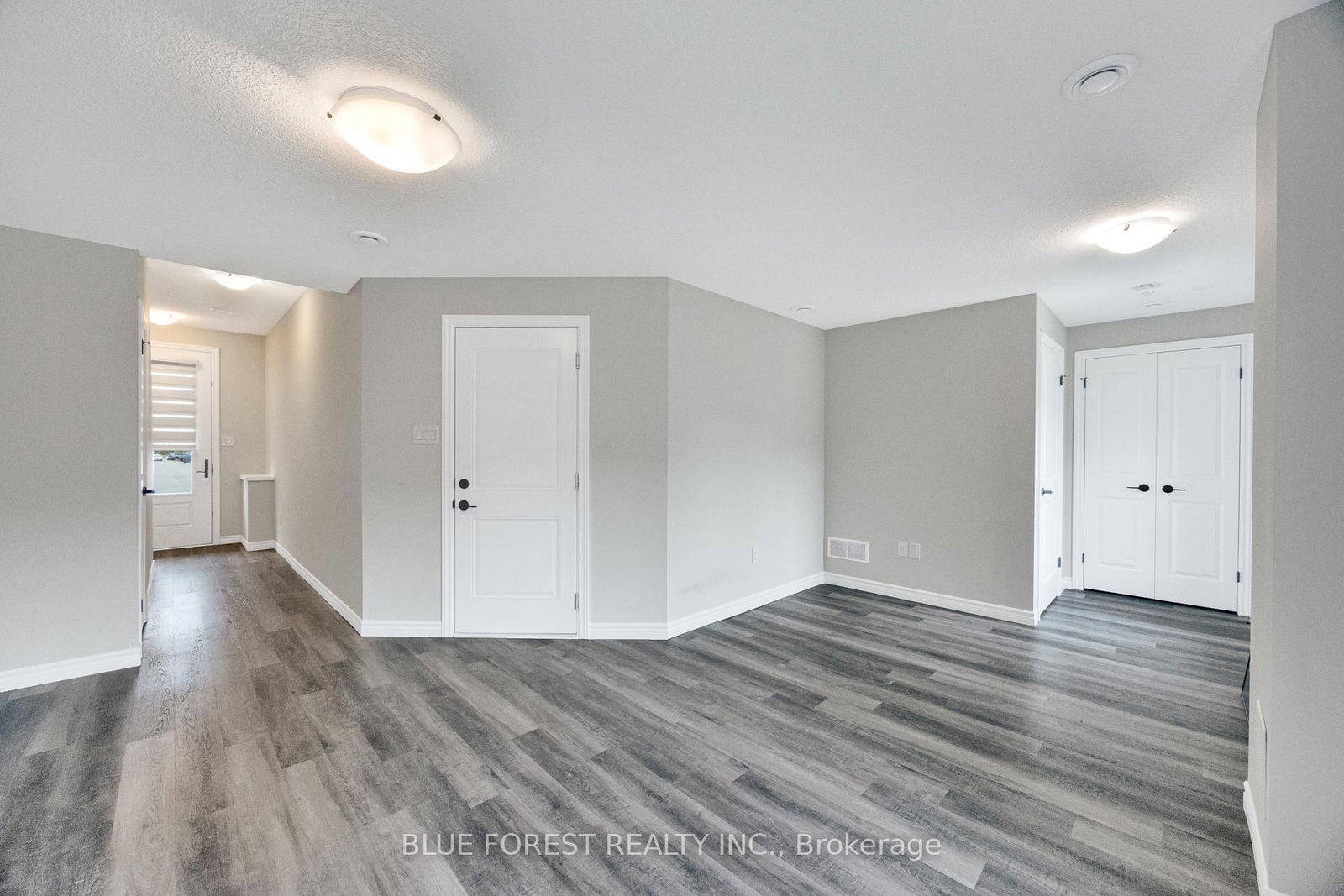 2525 Meadowlands Way • #33 • London North, ON photo 27