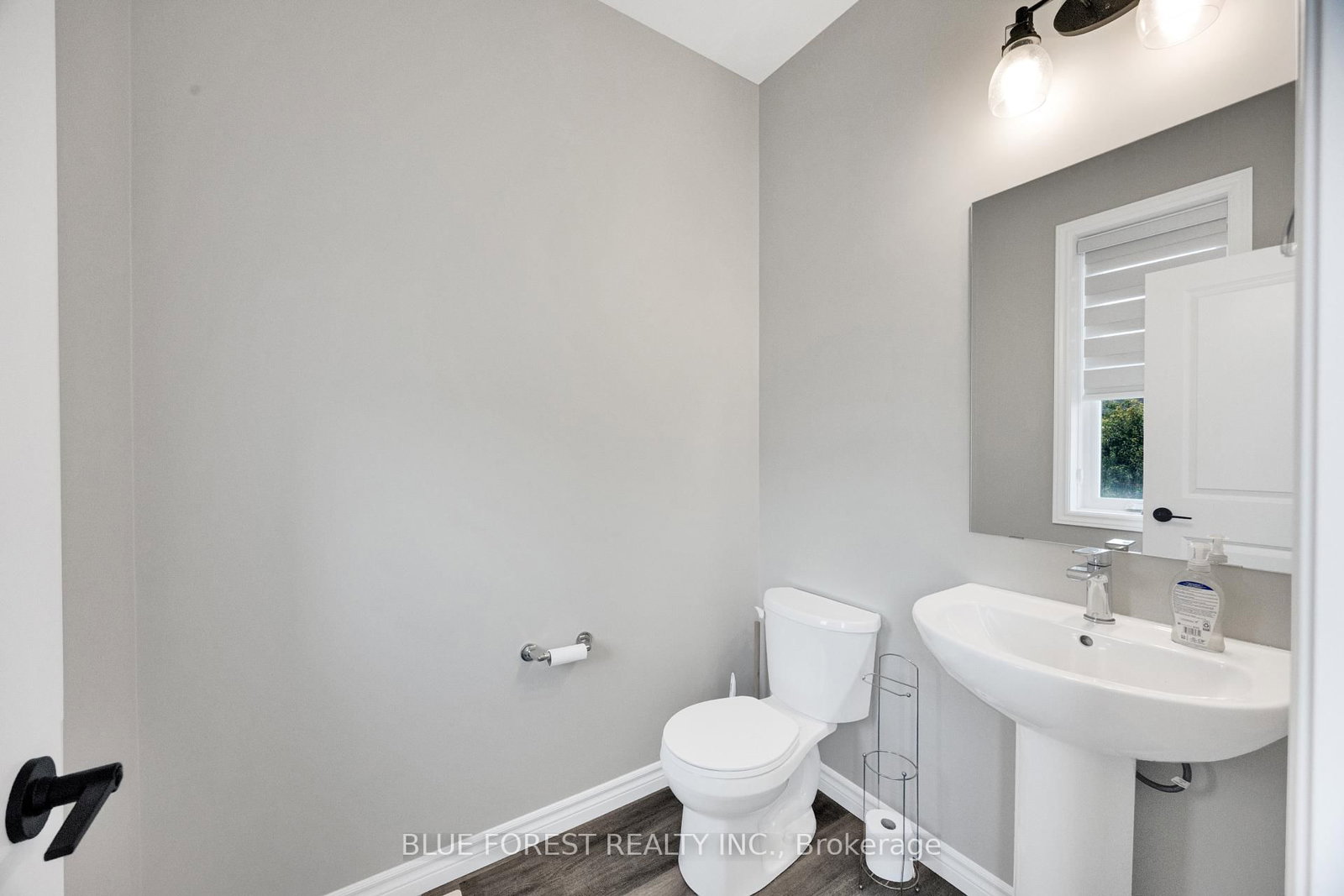 2525 Meadowlands Way • #33 • London North, ON photo 37
