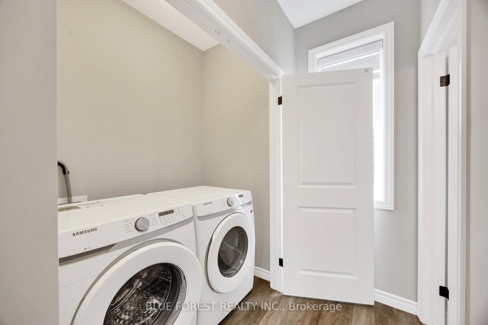 2525 Meadowlands Way • #33 • London North, ON photo 38