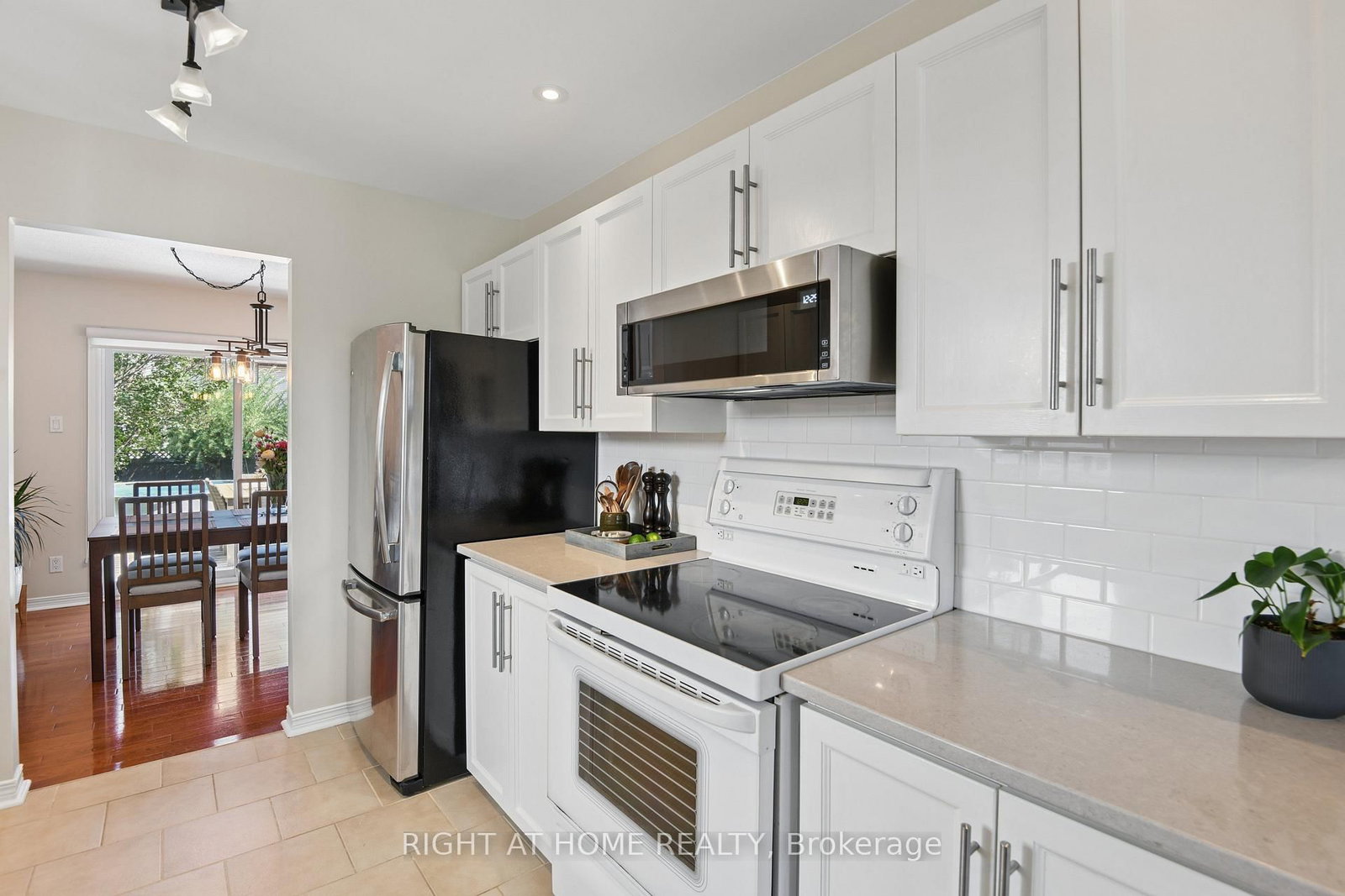1777 Tache Way • Ottawa, ON photo 13