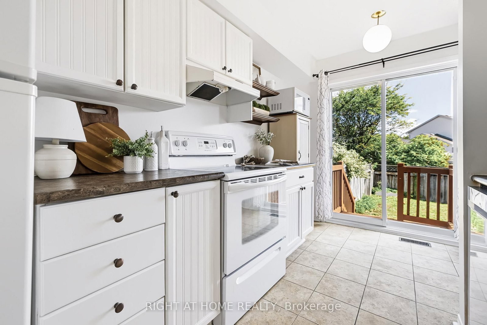 105 Crampton Drive • Carleton Place, ON photo 15
