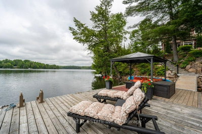 32 Shadowood Lane • North Kawartha, ON photo 5