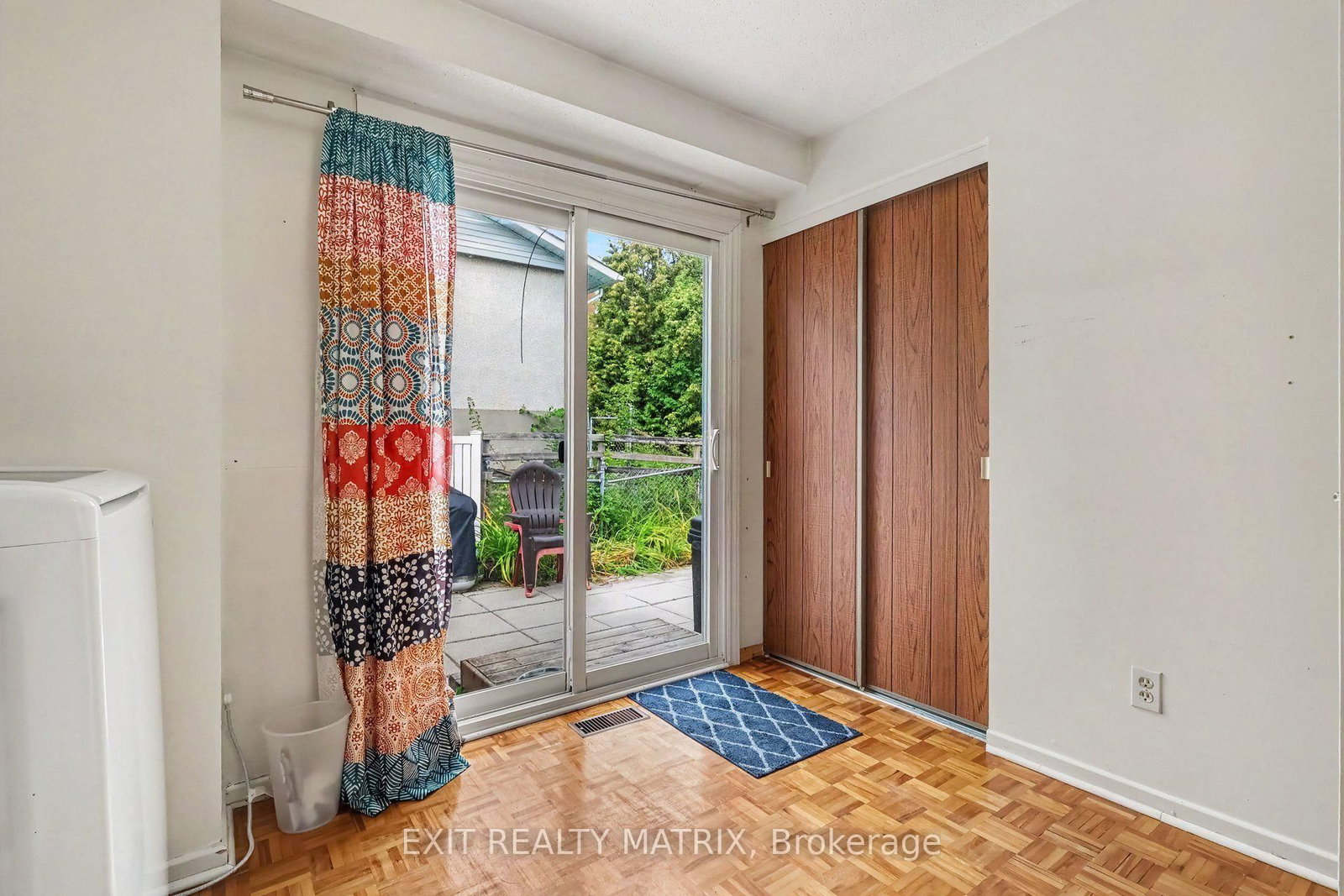 1887 Elmridge Drive • Ottawa, ON photo 17