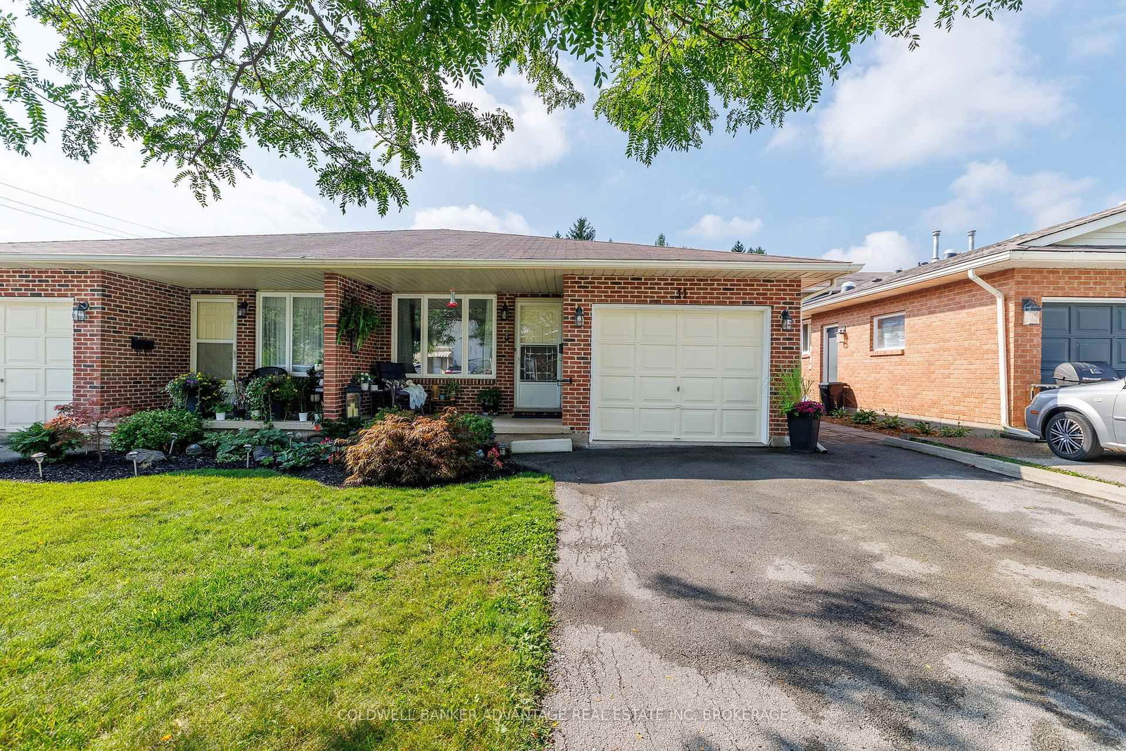 11 Woodland Drive • Welland, ON photo 1