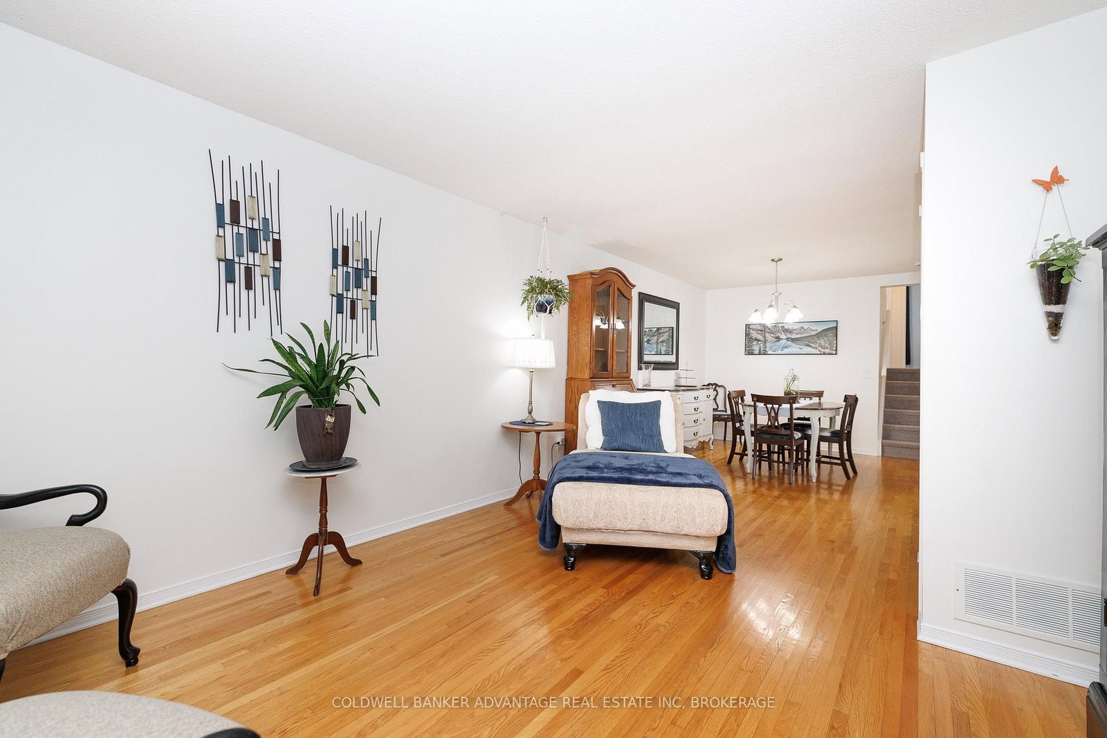 11 Woodland Drive • Welland, ON photo 4