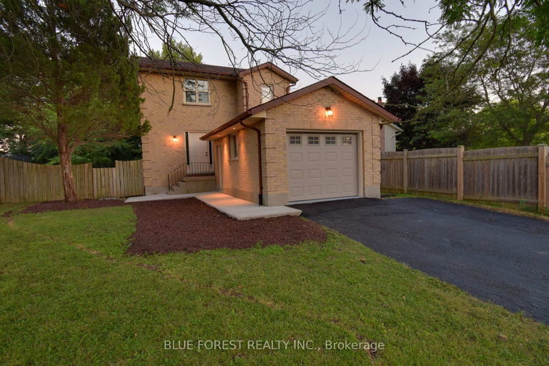 1048 Mahogany Road