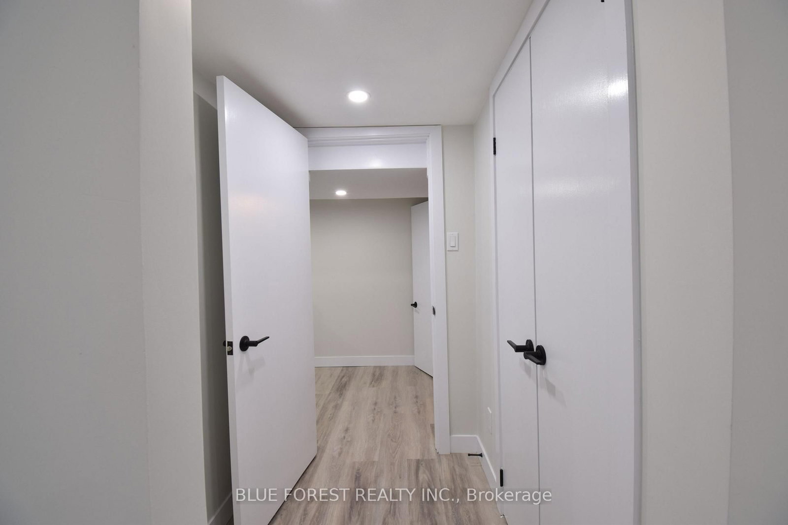 1048 Mahogany Road • London North, ON photo 27