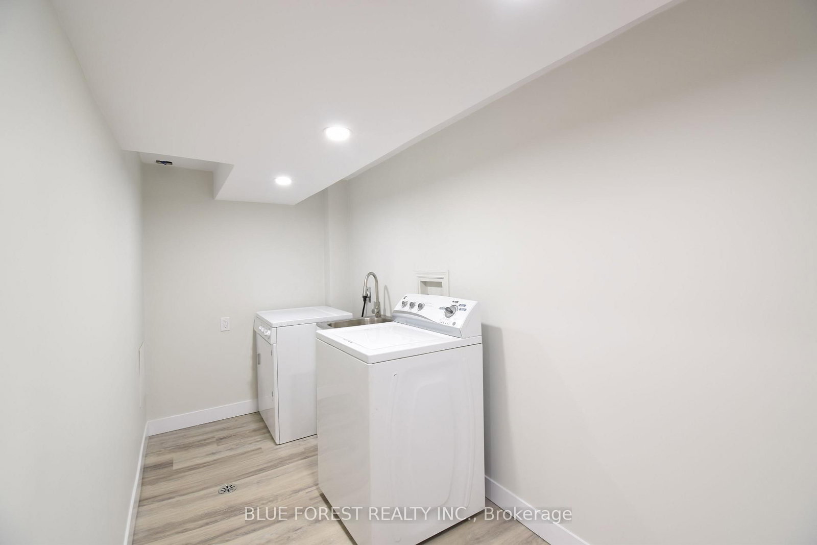 1048 Mahogany Road • London North, ON photo 28