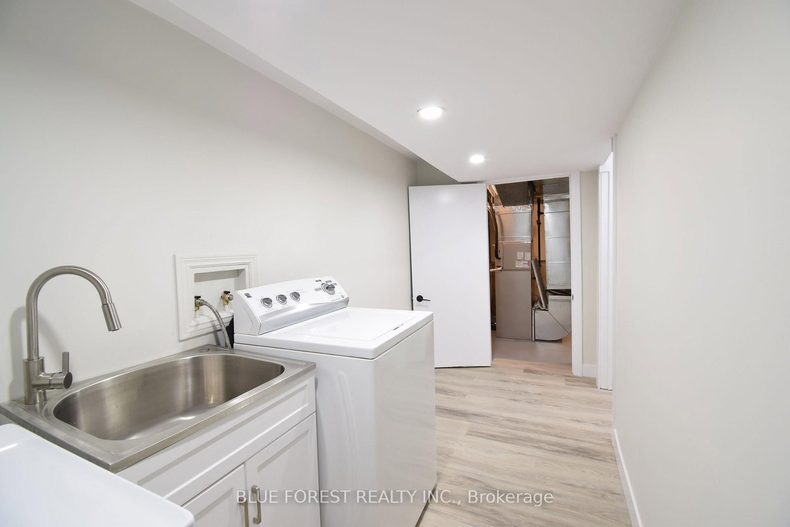 1048 Mahogany Road • London North, ON photo 29