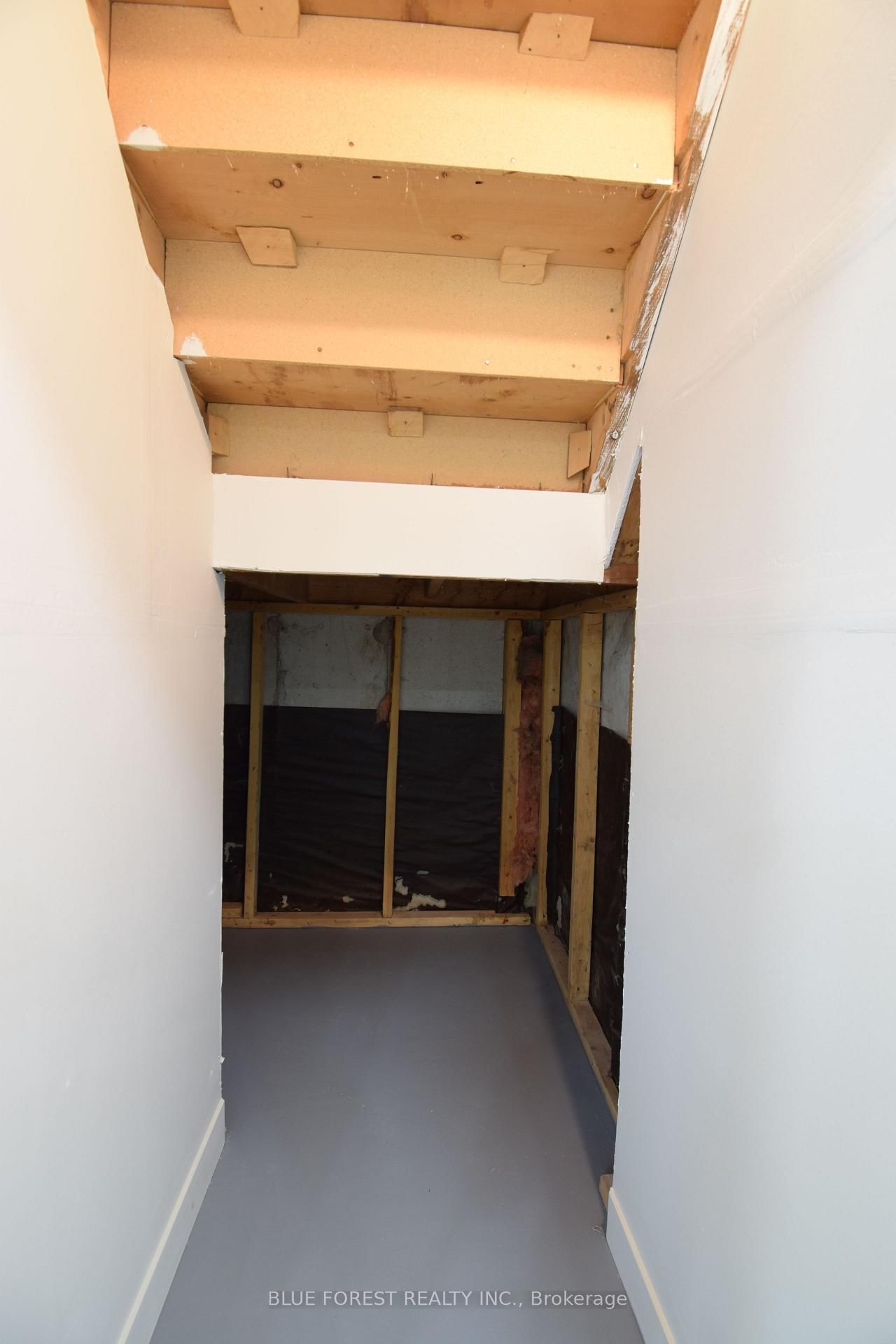 1048 Mahogany Road • London North, ON photo 32