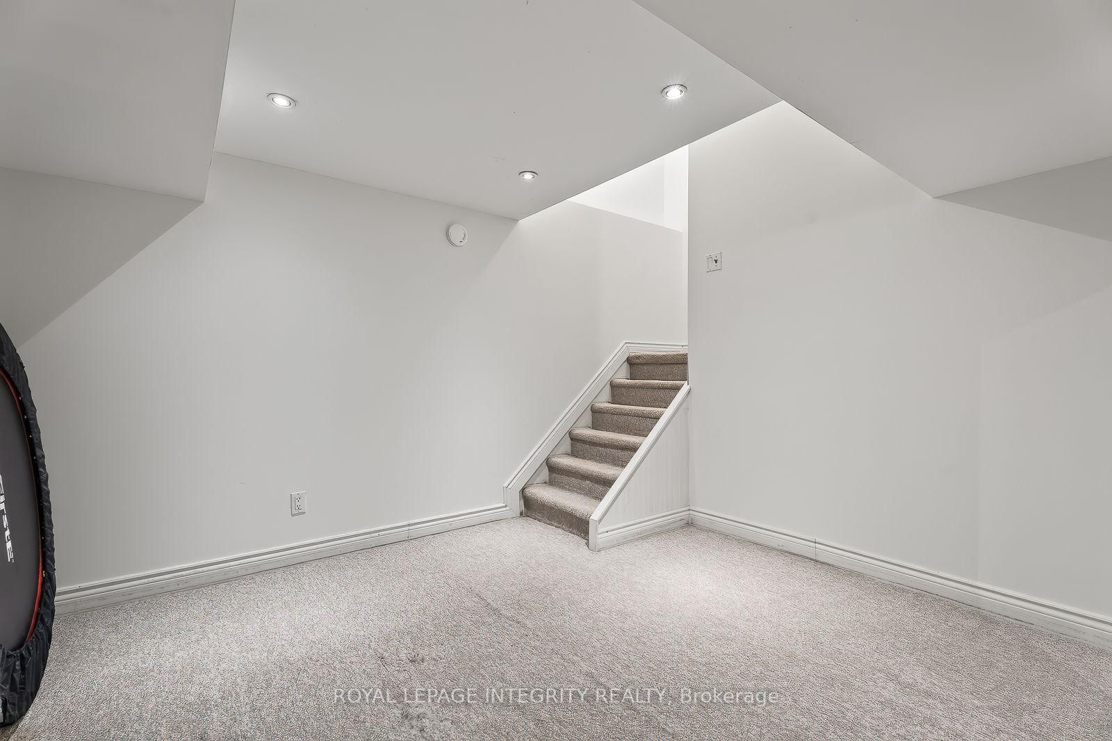 30 Sumner Street • Kanata, ON photo 35