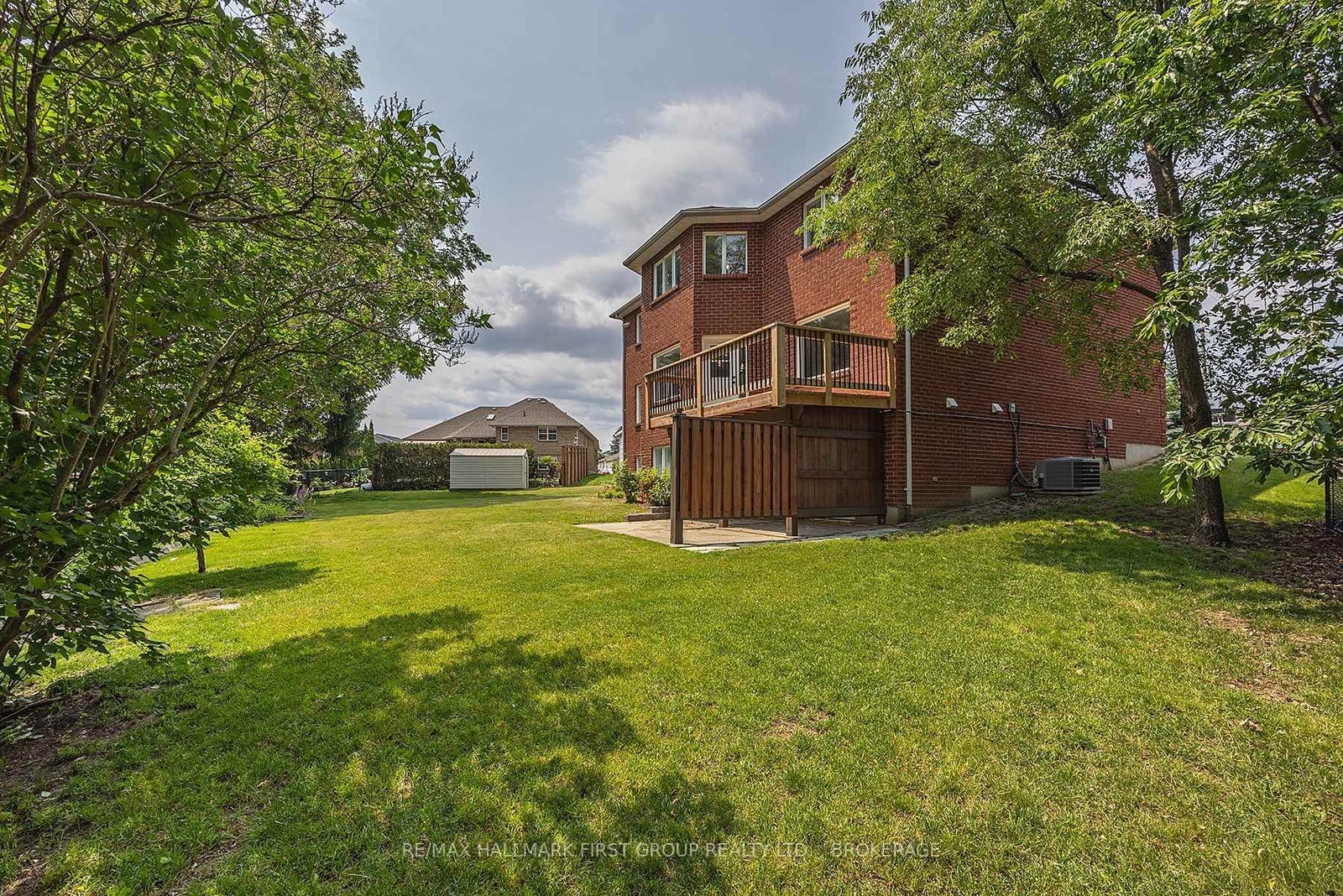 272 FRIARHILL Crescent • Kingston, ON photo 5