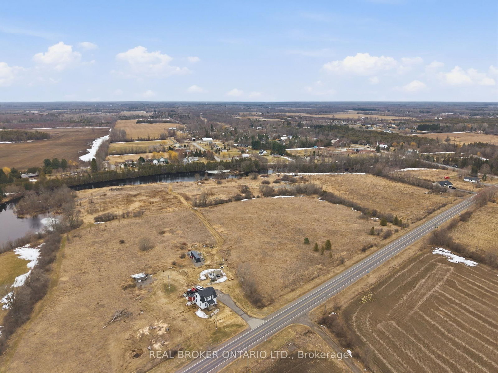 1718 County 18 Road • North Grenville, ON photo 9