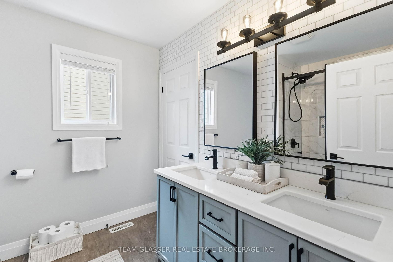 2334 MEADOWGATE Boulevard • London South, ON photo 33