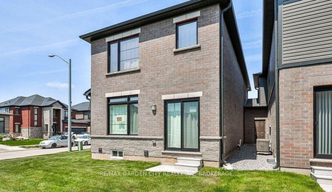 41 Bentgrass Drive • Welland, ON photo 12
