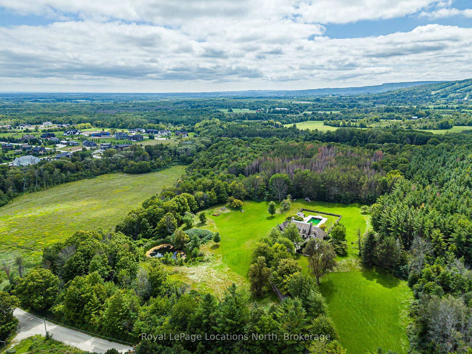 609830 12th Side Road • Blue Mountains, ON photo 1
