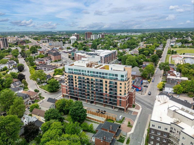 425 - 652 Princess Street
