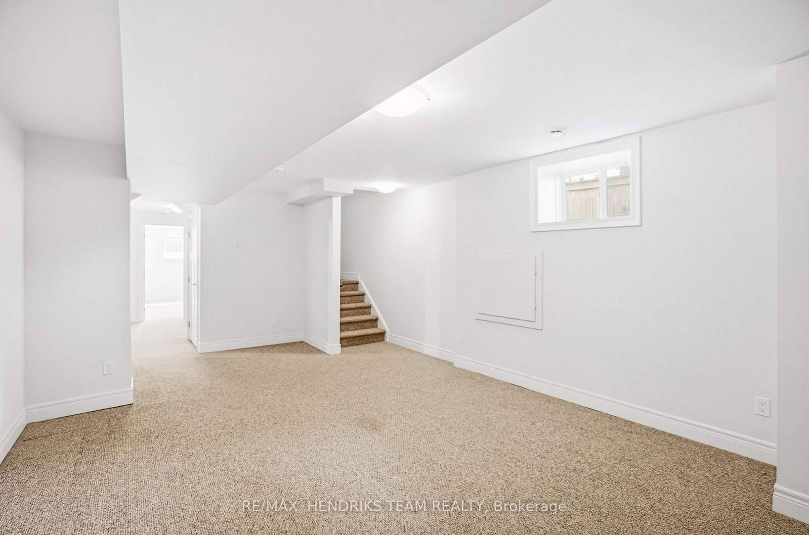 13 Turbinia Court • Grimsby, ON photo 25