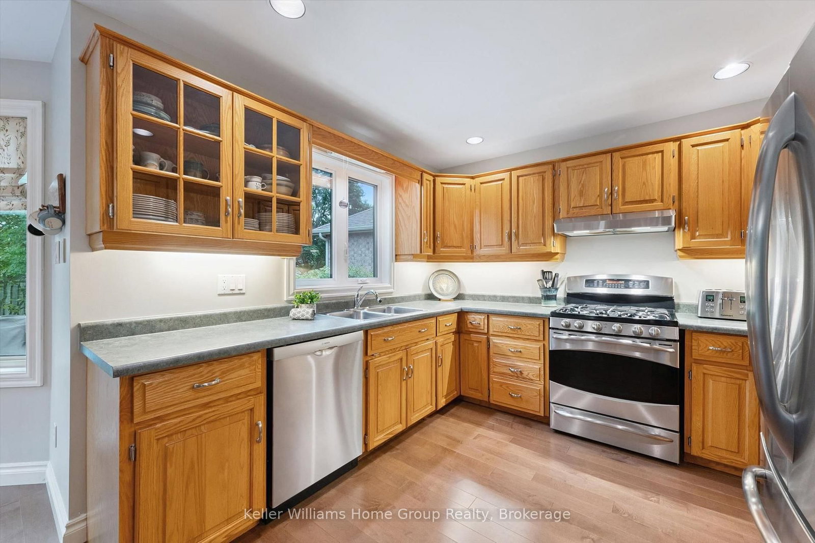 24 Fieldstone Road • Guelph, ON photo 15