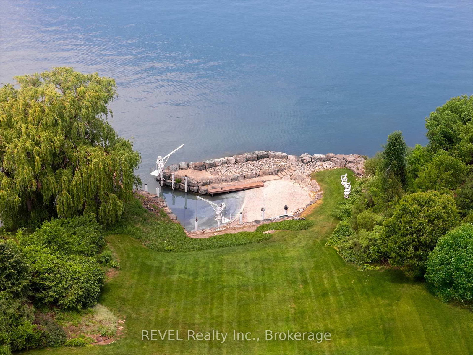 88 October Drive • St. Catharines, ON photo 16