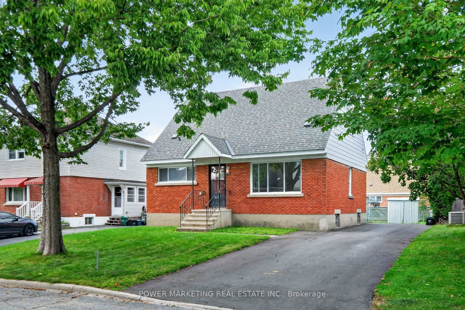 535 Dunbrack Street • Ottawa, ON photo 1