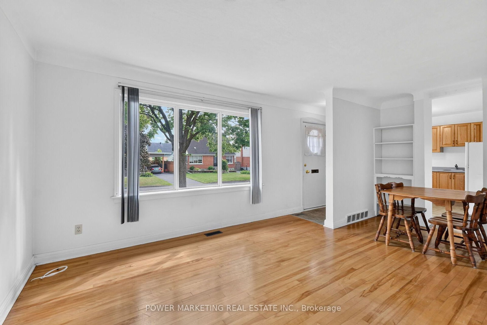 535 Dunbrack Street • Ottawa, ON photo 11