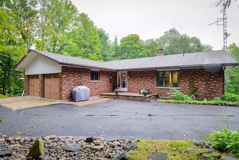 55 Denniss Drive