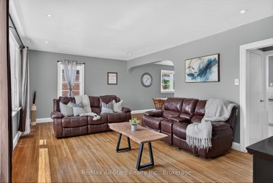 981 Highway 7 • Kawartha Lakes, ON photo 6