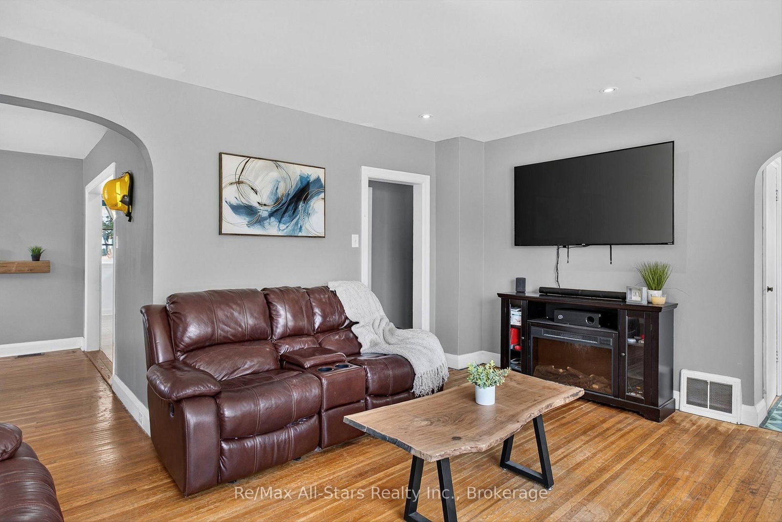 981 Highway 7 • Kawartha Lakes, ON photo 8