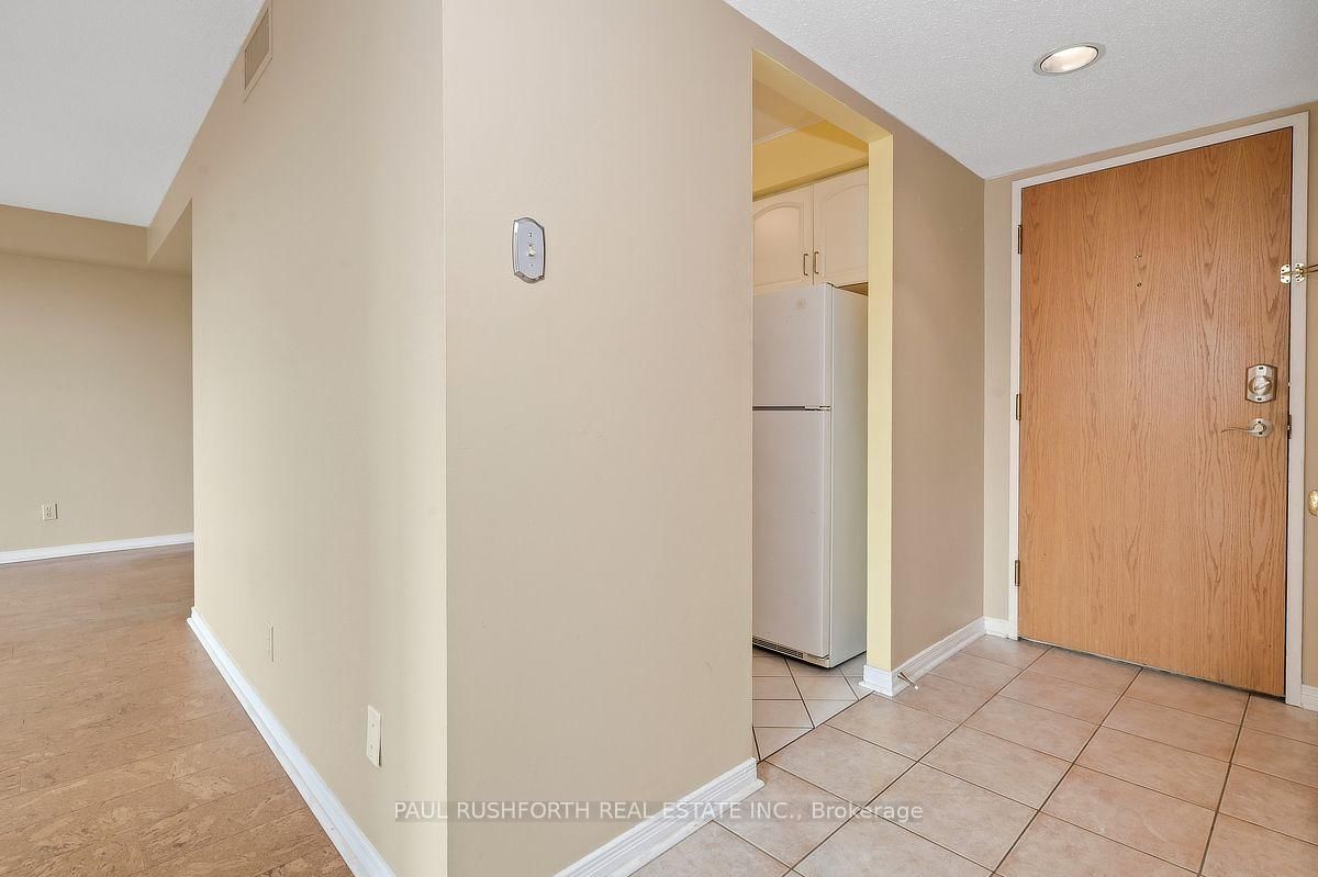 199 Kent Street • #2006 • Ottawa, ON photo 5