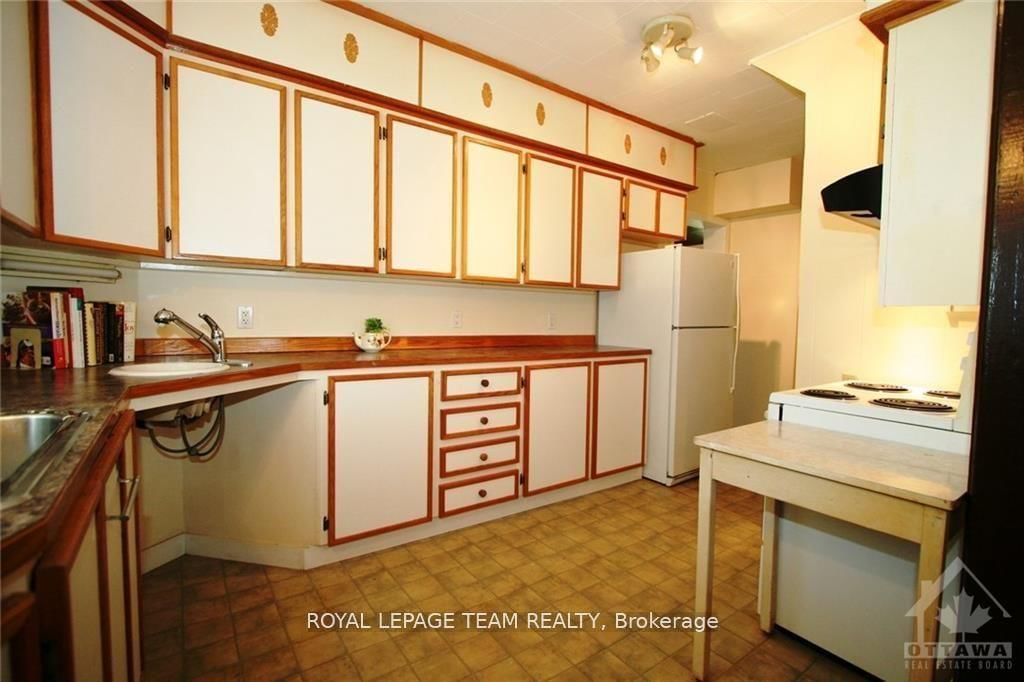 3312 Yorks Corners Road • Kenmore, ON photo 18