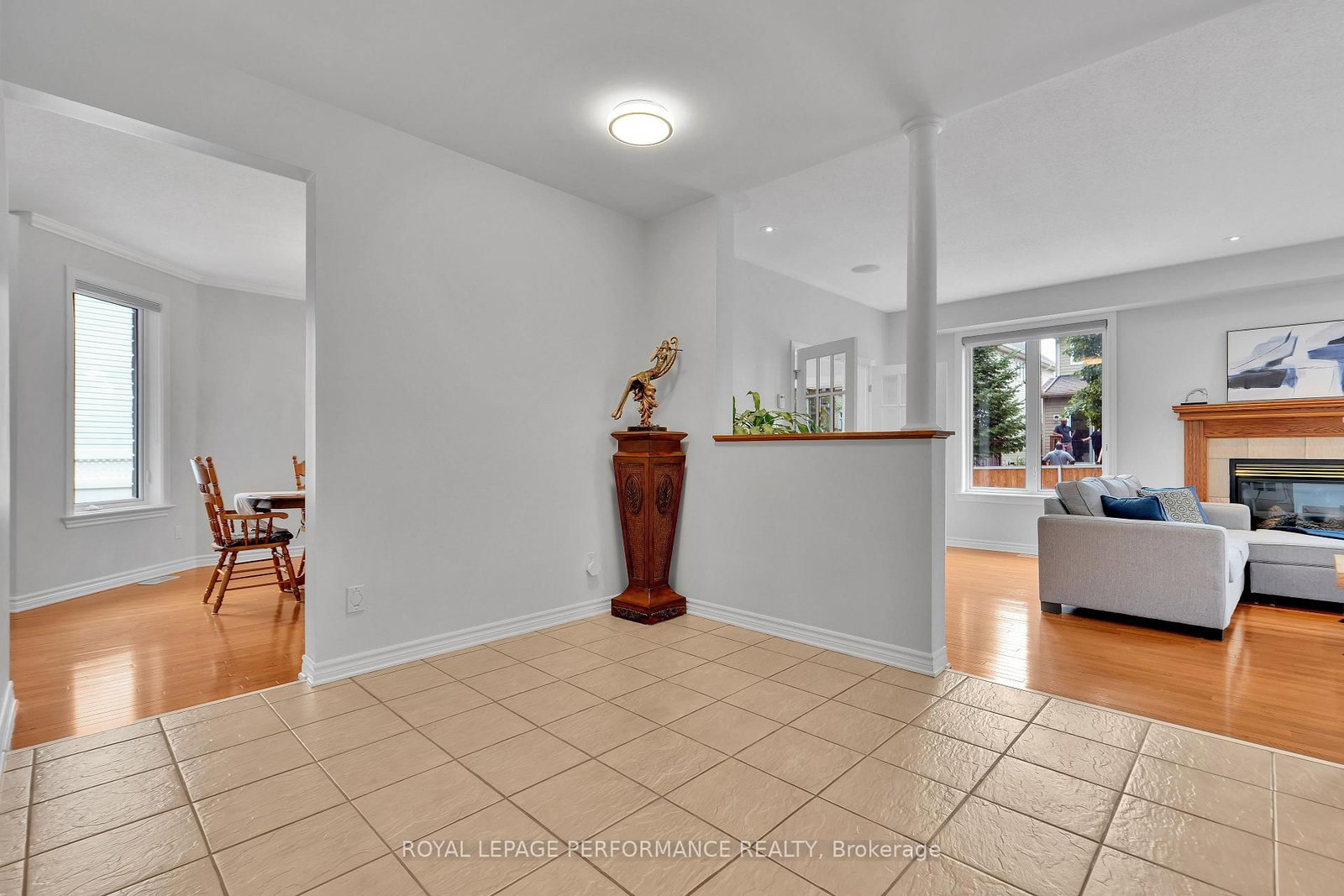 767 Long Point Circle N • Ottawa, ON photo 13