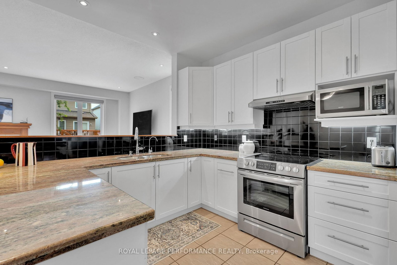 767 Long Point Circle N • Ottawa, ON photo 16