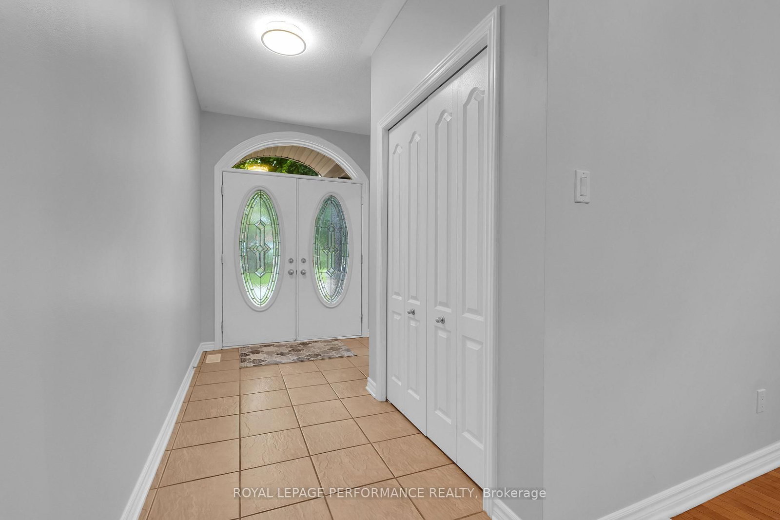 767 Long Point Circle N • Ottawa, ON photo 4